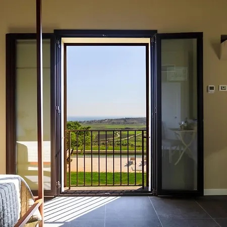 Torre Bonera. Otel Menfi